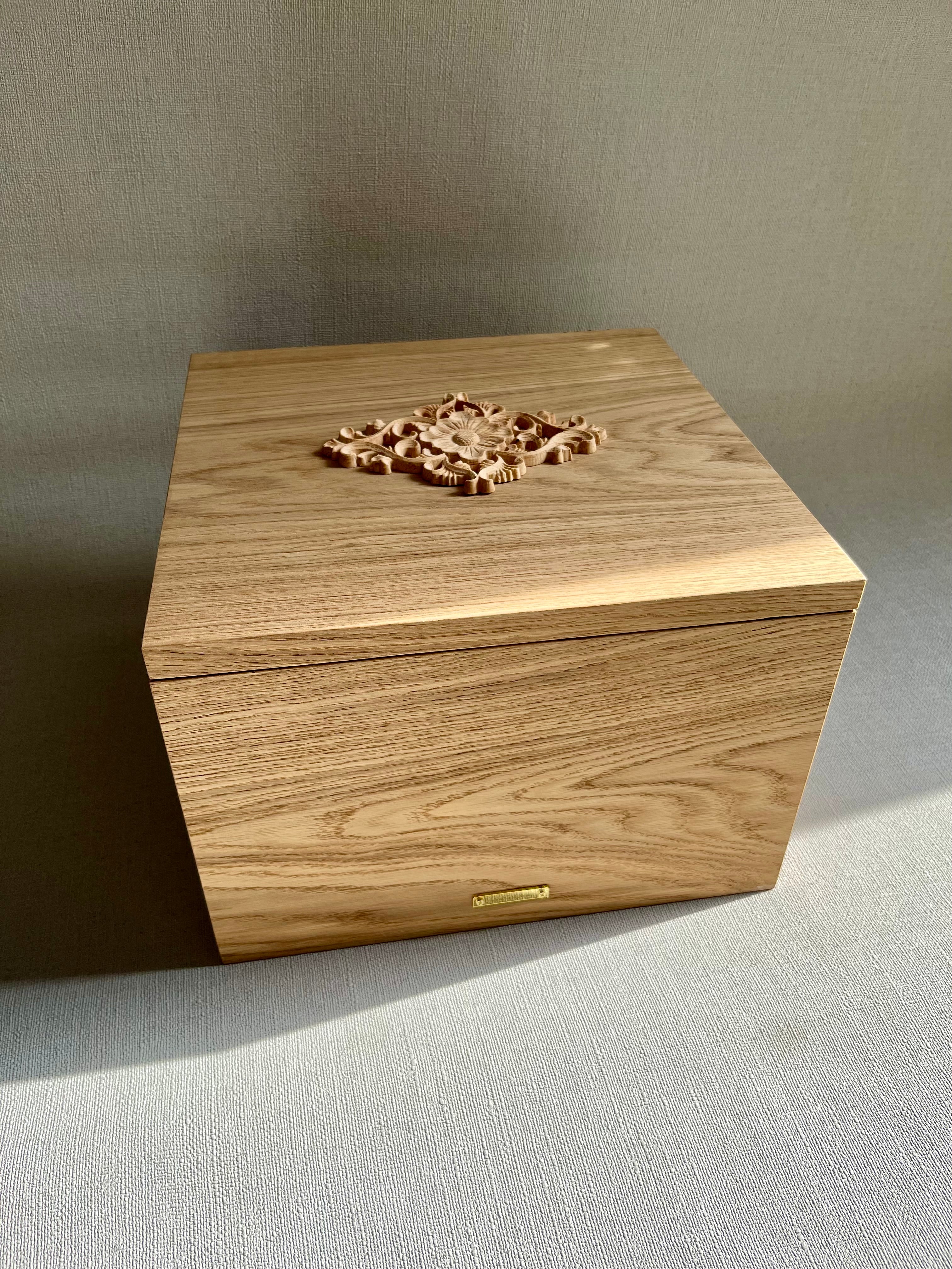 Handcrafted Oak Veneer Storage Box with Floral Baroque Carving