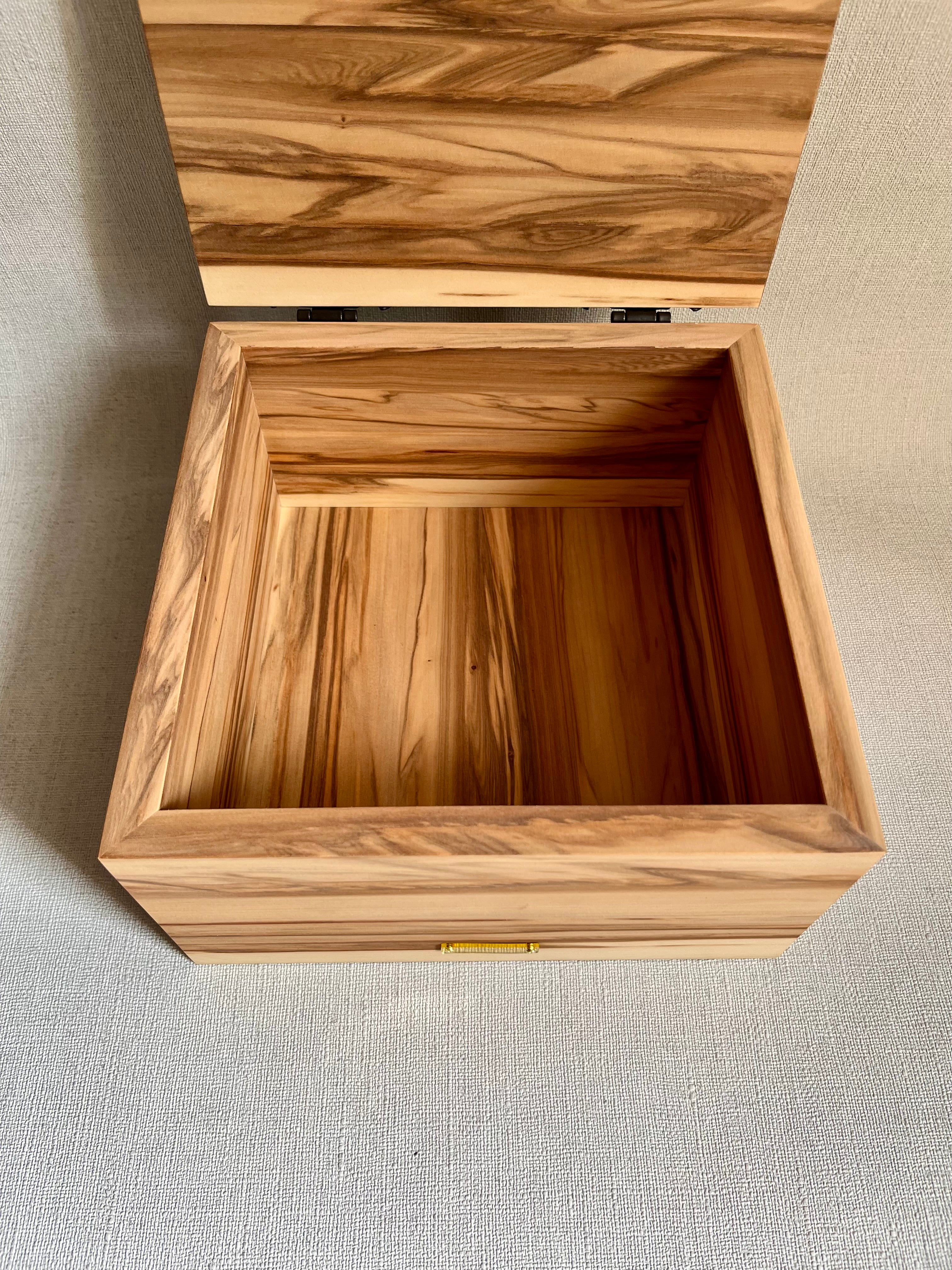 Satin Walnut Veneer Jewelry Box